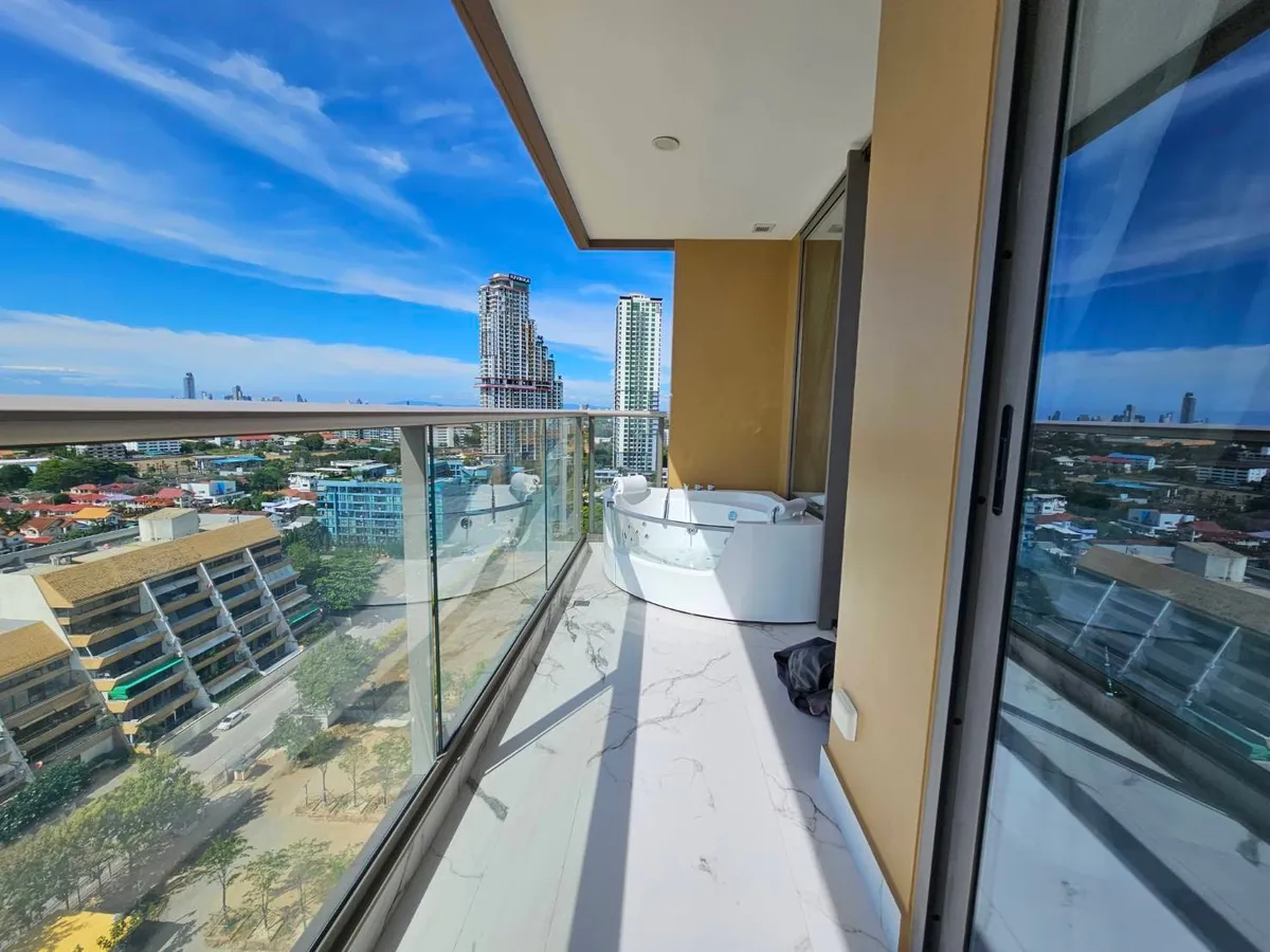 Ocean view Condominium with Jacuzzi For rent In Jomtien photo 9