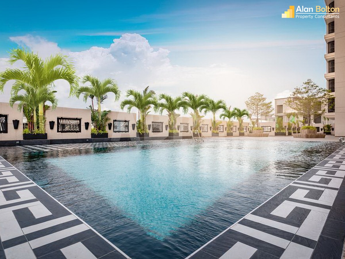 Corner unit 2 Bed 3 Bath Condo In Central Pattaya