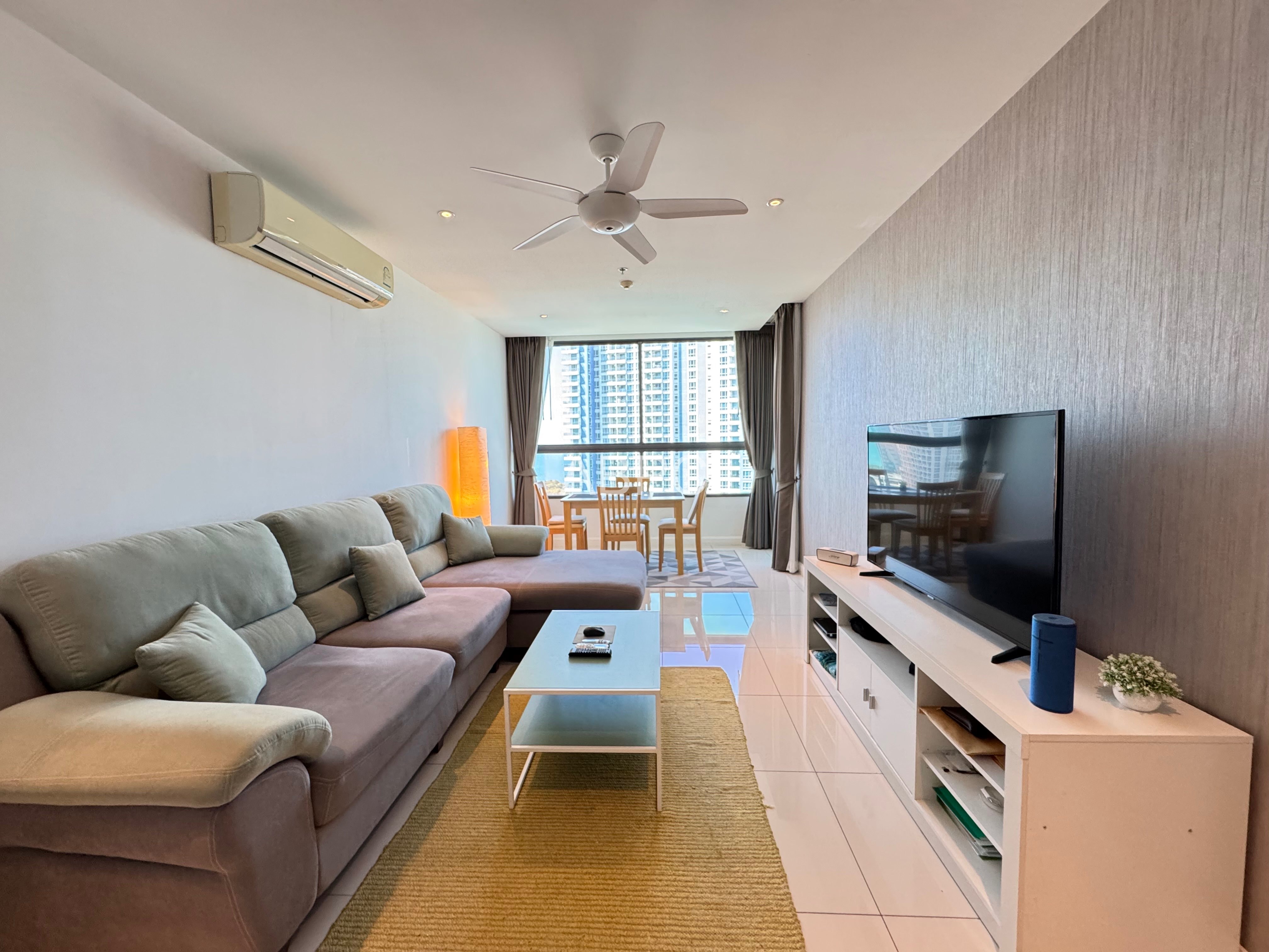 1 Bedroom Condo for Sale in Pratumnak - The Point