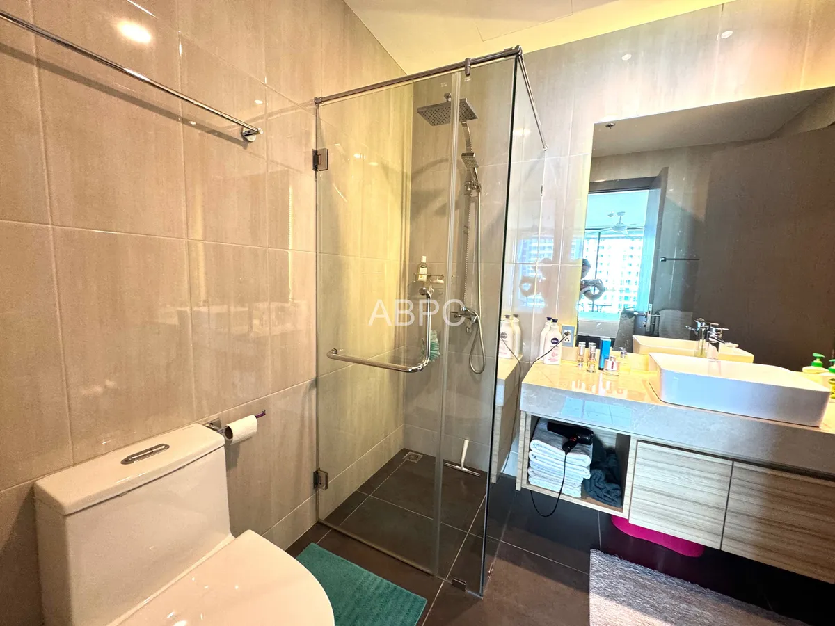 1 Bedroom Condo for Sale in Pratumnak - The Point photo 4