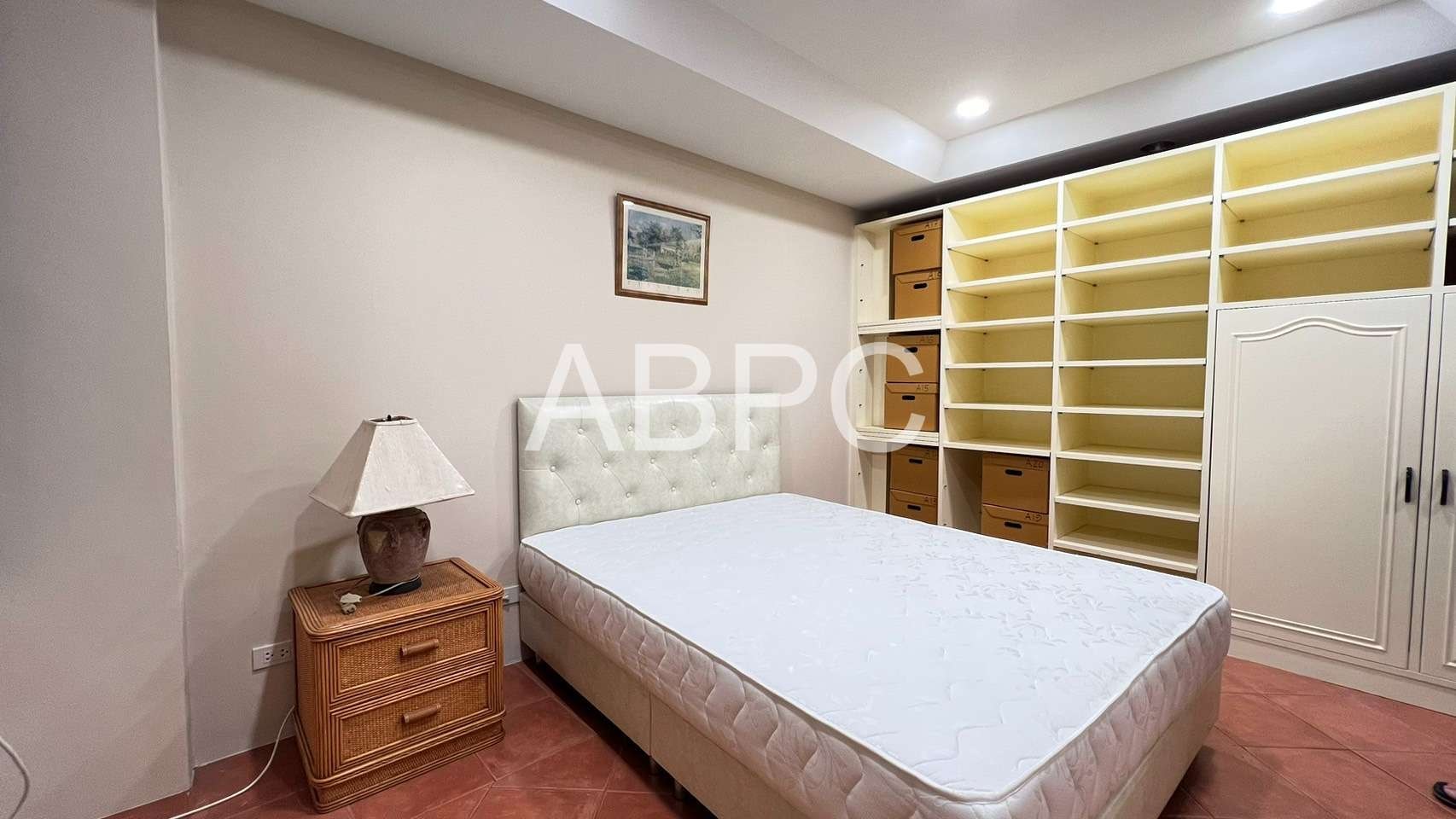 Large Garden Access 2 Bed 2 Bath Condo In Jomtien photo 11