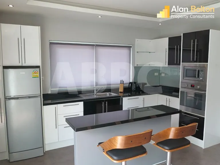 1 Bed 1 Bath Condo in Pratumnak photo 6