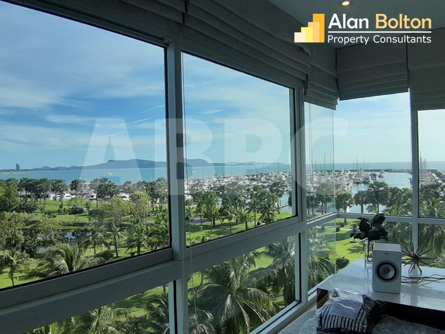 Ocean View 1 Bed 2 Bath Condo in Na Jomtien photo 9