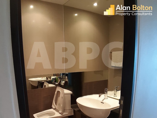Ocean View 1 Bed 2 Bath Condo in Na Jomtien photo 10