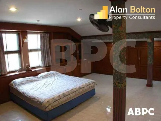 4 Bed 4 Bath in East Pattaya HR1028 photo 2