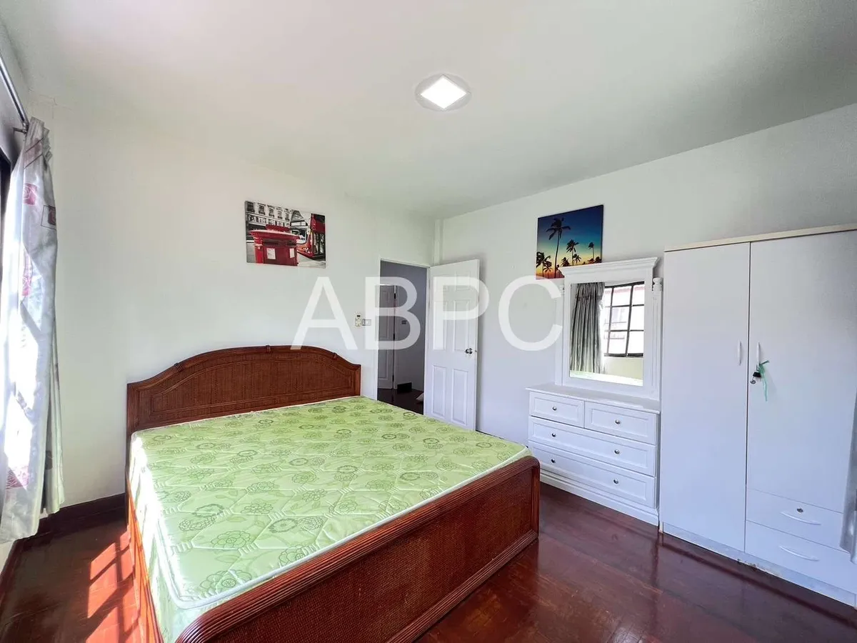 House for rent 4 Bedrooms 3 Bathrooms in East Pattaya photo 6