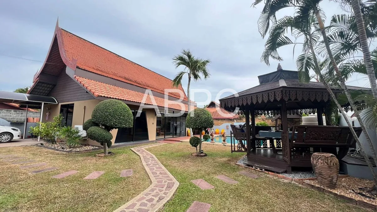 3 Bed 2 Bath Pool Villa In East Pattaya photo 15