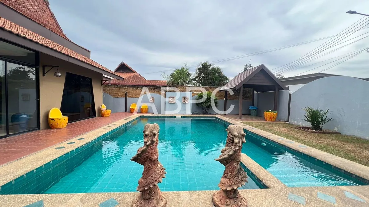 3 Bed 2 Bath Pool Villa In East Pattaya photo 4