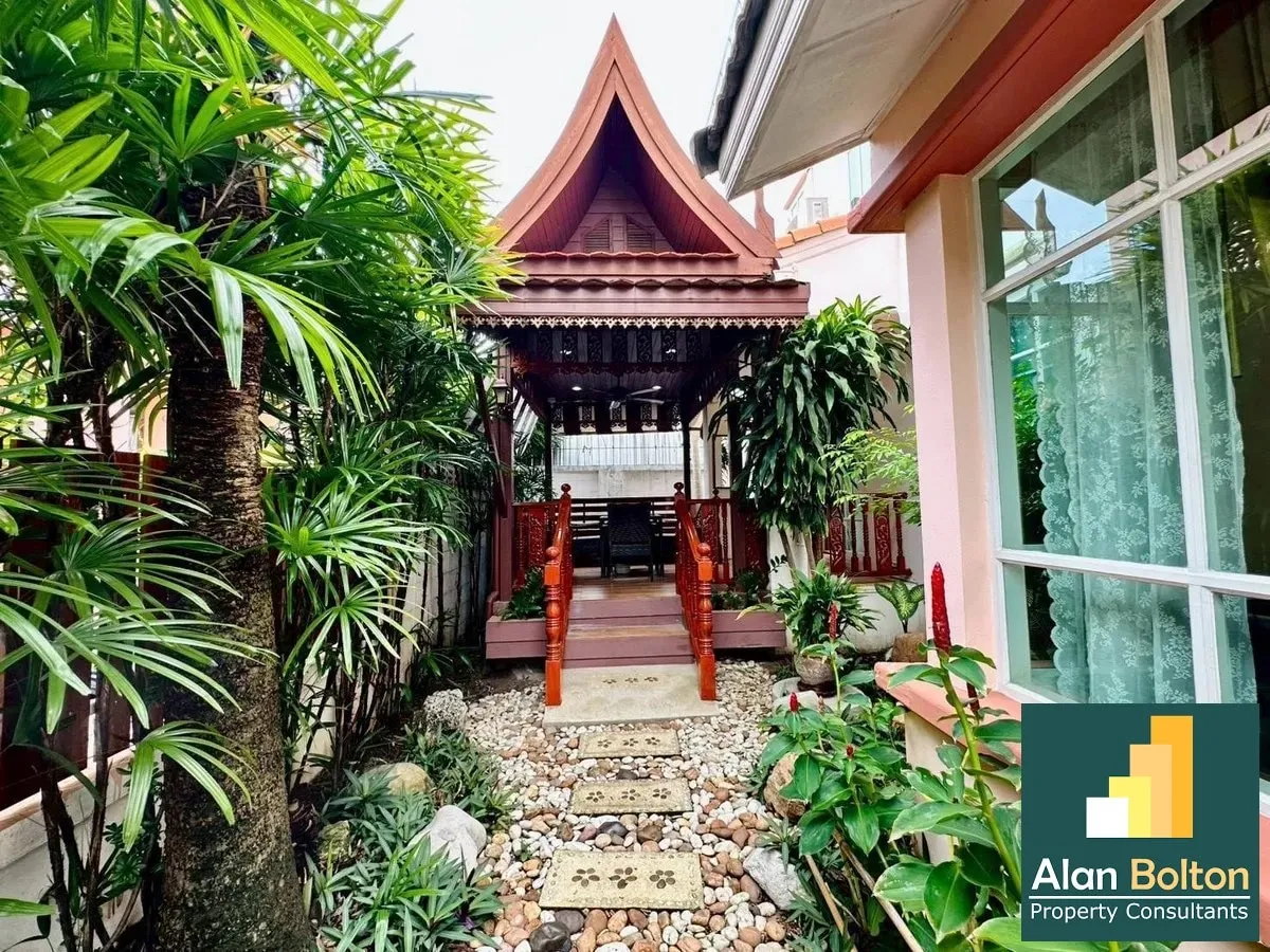 House for rent 3 Bedrooms 3 Bathrooms in Jomtien photo 3