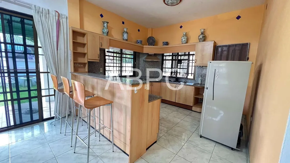 3 Bed 2 Bath in East Pattaya HR1657 photo 9
