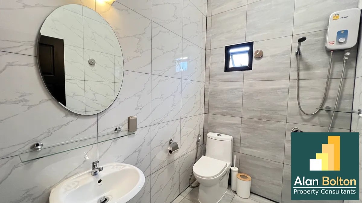 4 Bedrooms 3 Bathroom in Mapprachan photo 19