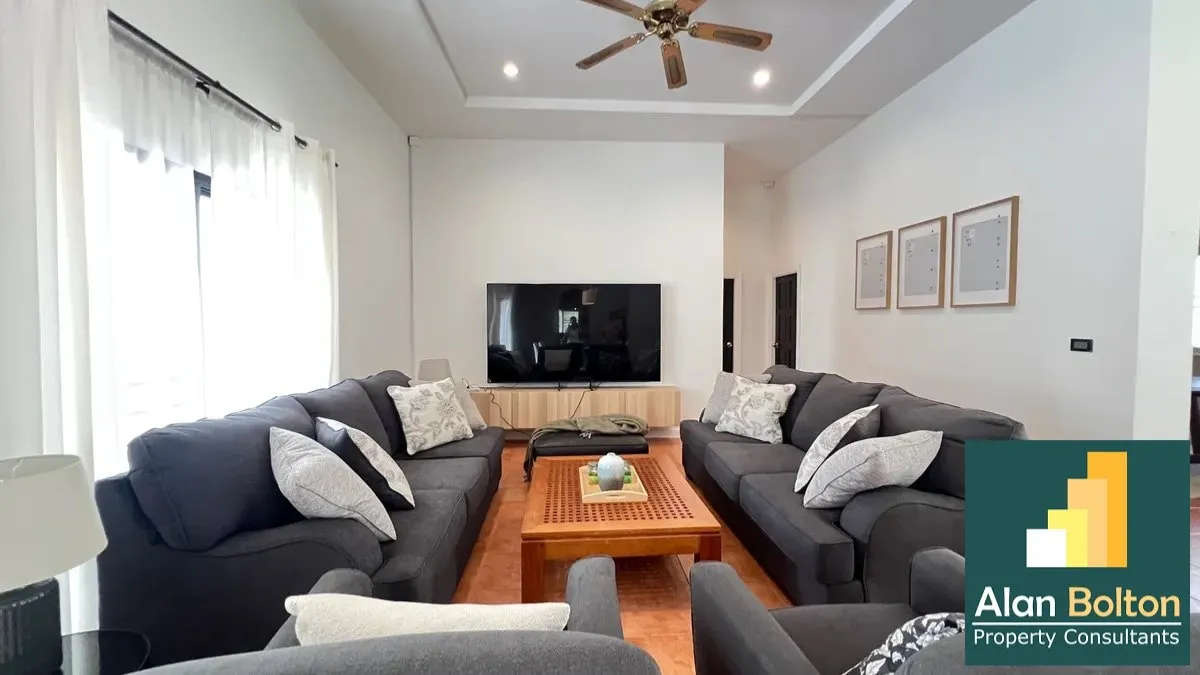 4 Bedrooms 3 Bathroom in Mapprachan photo 4