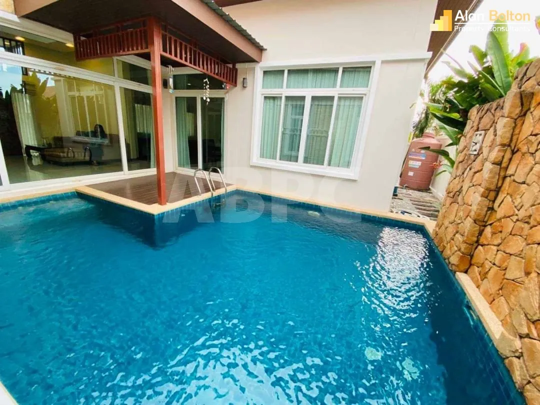 3 Bed 4 Bath in East Pattaya HR2121