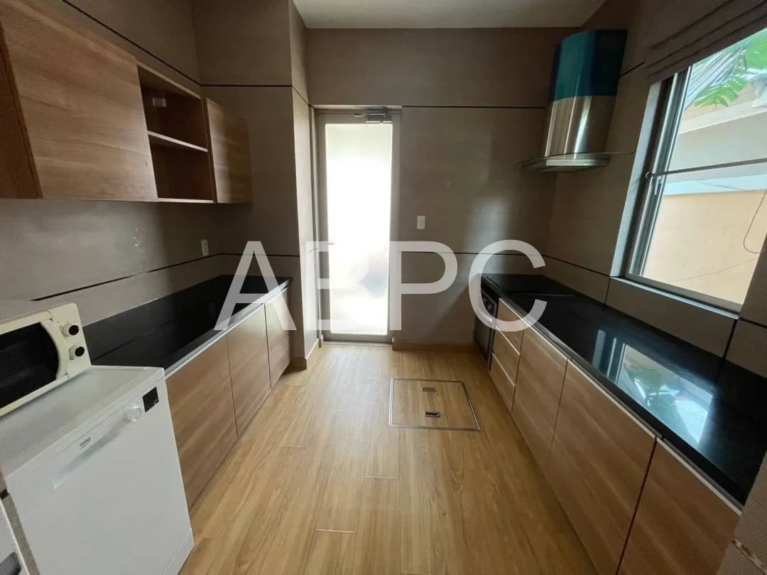 4 Bedrooms 3 Bathrooms in East Pattaya photo 6