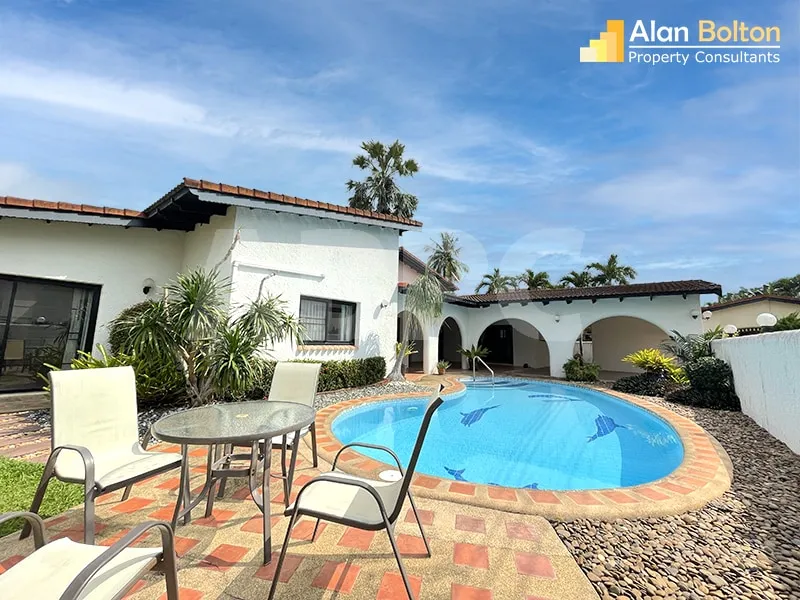 4 Bed 3 Bath in East Pattaya HR2212