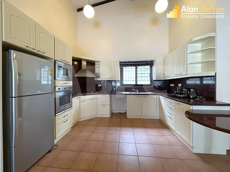 4 Bed 3 Bath in East Pattaya HR2212 photo 7
