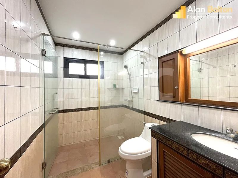 4 Bed 3 Bath in East Pattaya HR2212 photo 10