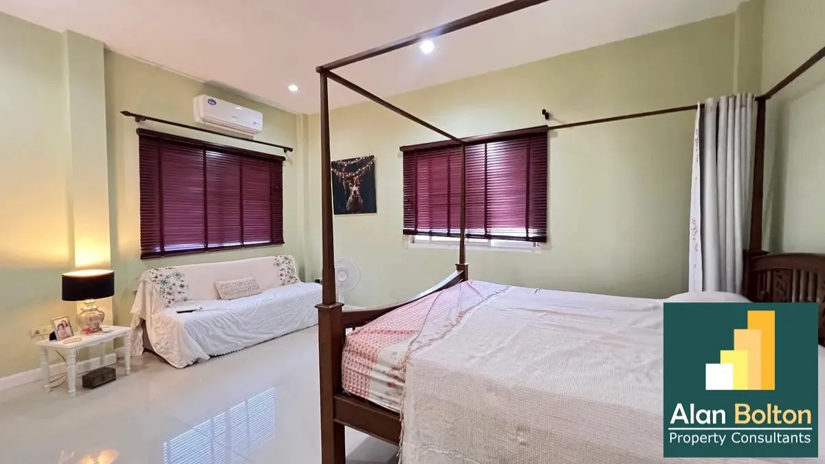 Pool Villa 4 Bedrooms 5 Bathrooms Pool Villa in Mapprachan photo 17