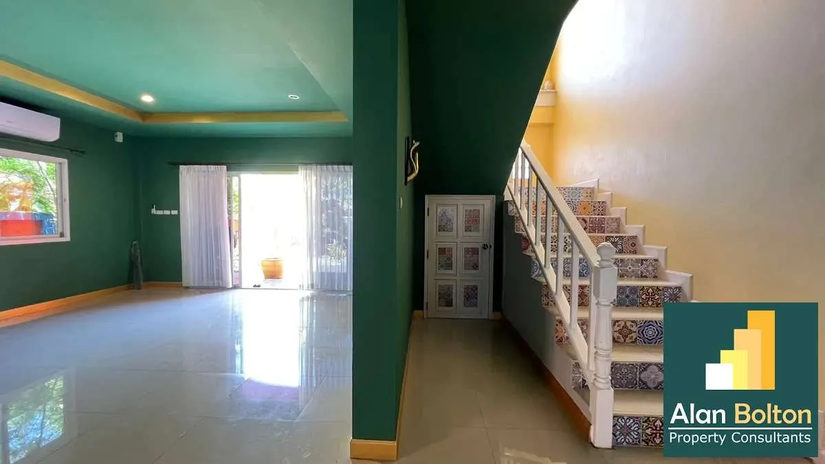 Pool Villa 4 Bedrooms 5 Bathrooms Pool Villa in Mapprachan photo 4