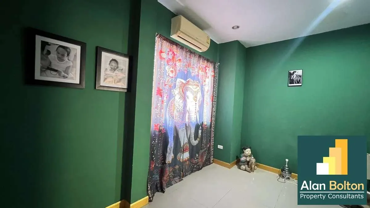 Pool Villa 4 Bedrooms 5 Bathrooms Pool Villa in Mapprachan photo 9