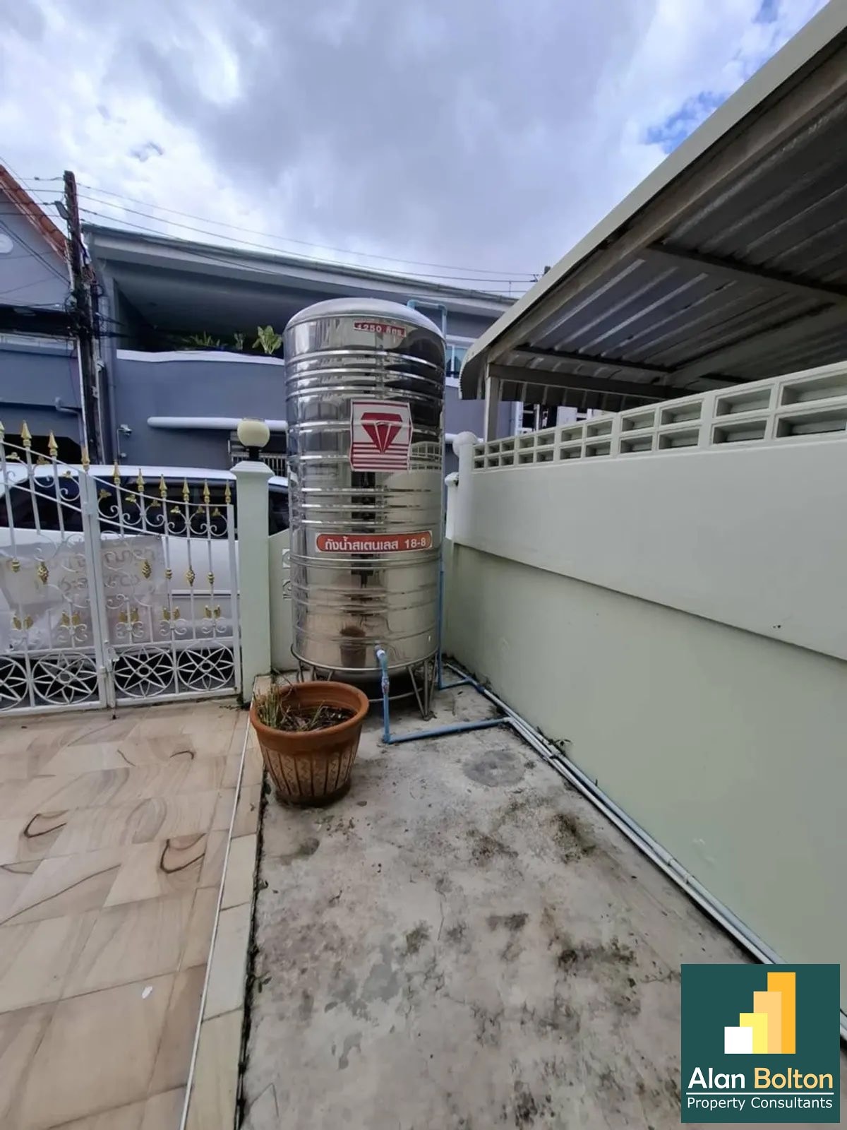 2 Bed 3 Bath in North Pattaya HR2311 photo 12
