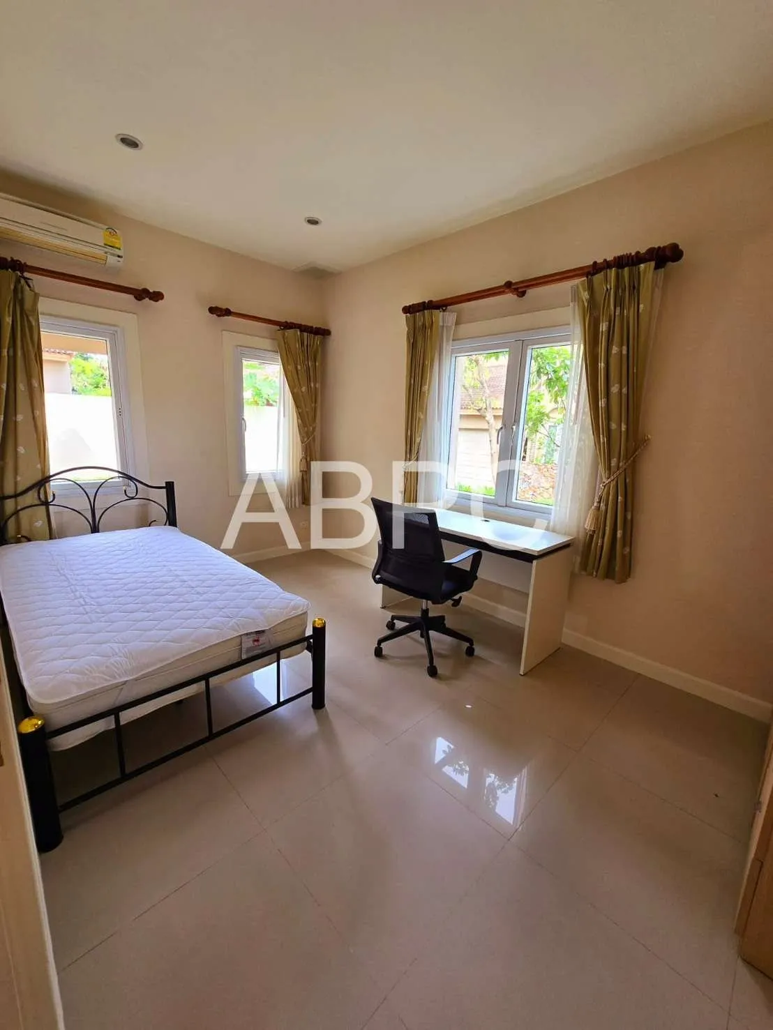 3 Bed 2 Bath in East Pattaya HR2318 photo 4