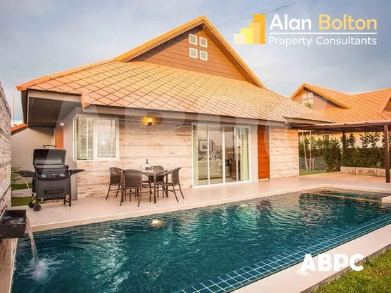 3 Bed 3 Bath in Jomtien HR2353