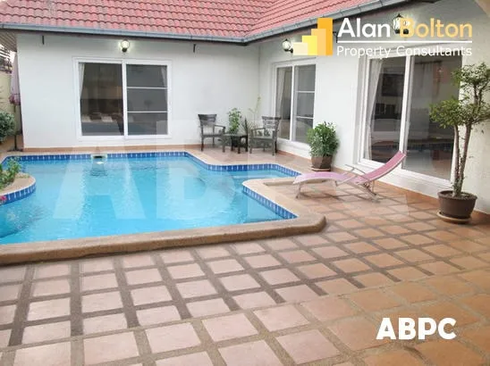 2 Bed 2 Bath in East Pattaya HR2391