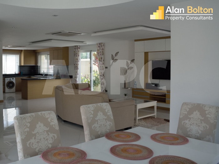 4 Bed 5 Bath in East Pattaya HR2508 photo 3