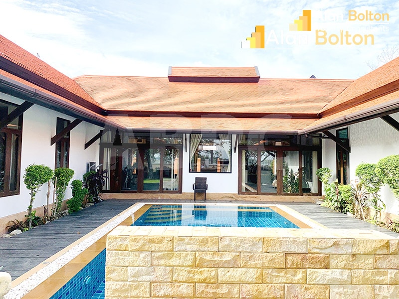 3 Bed Pool Villa in Siam Lake View Mabprachan Lake