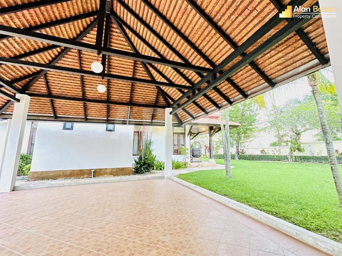 3 Bed Pool Villa in Siam Lake View Mabprachan Lake photo 10