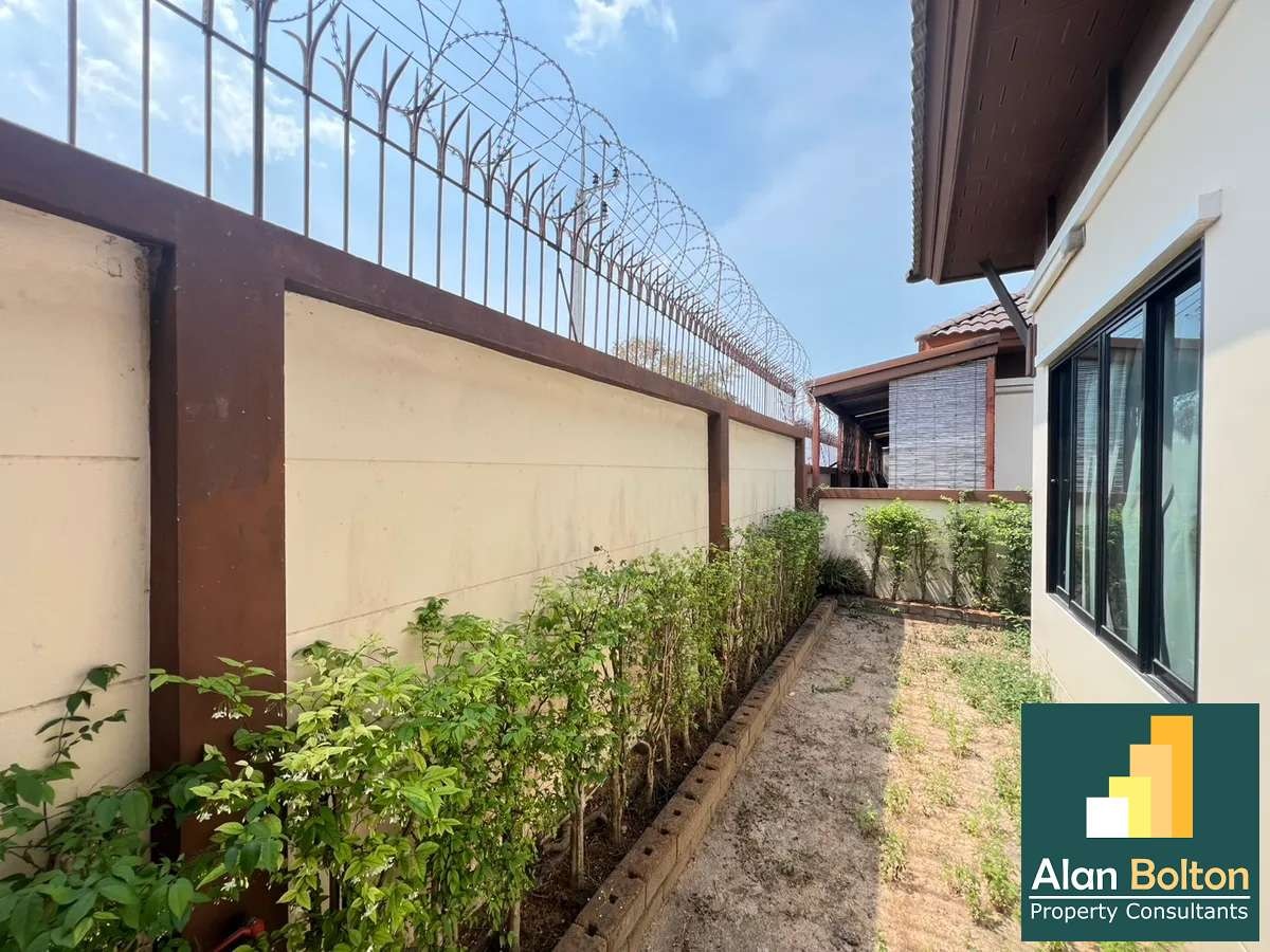 2 Bedrooms 2 Bathrooms in East Pattaya photo 11