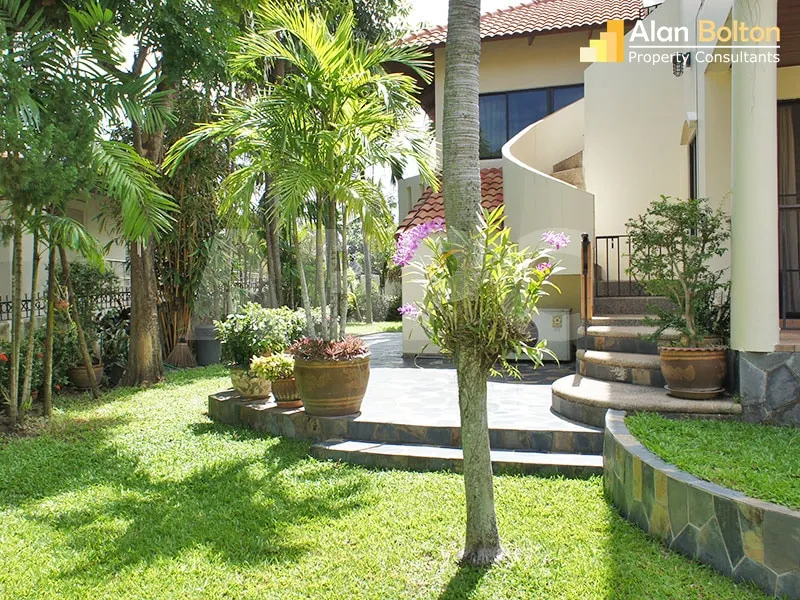 4 Bed 3 Bath Pool Villa in East Pattaya HR2542 photo 13