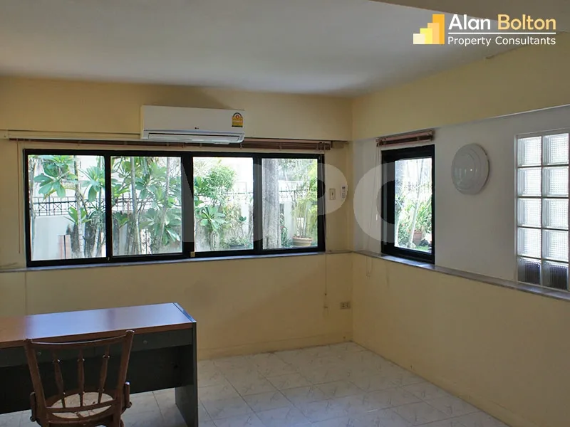4 Bed 3 Bath Pool Villa in East Pattaya HR2542 photo 9
