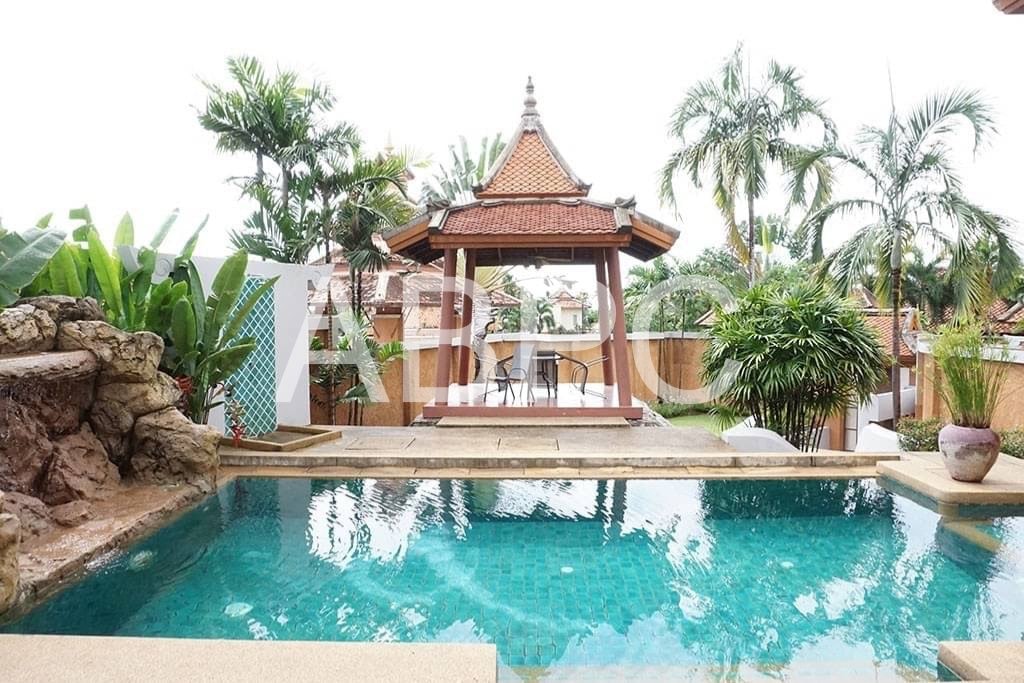 3 Bedrooms 4 Bathrooms in East Pattaya photo 5