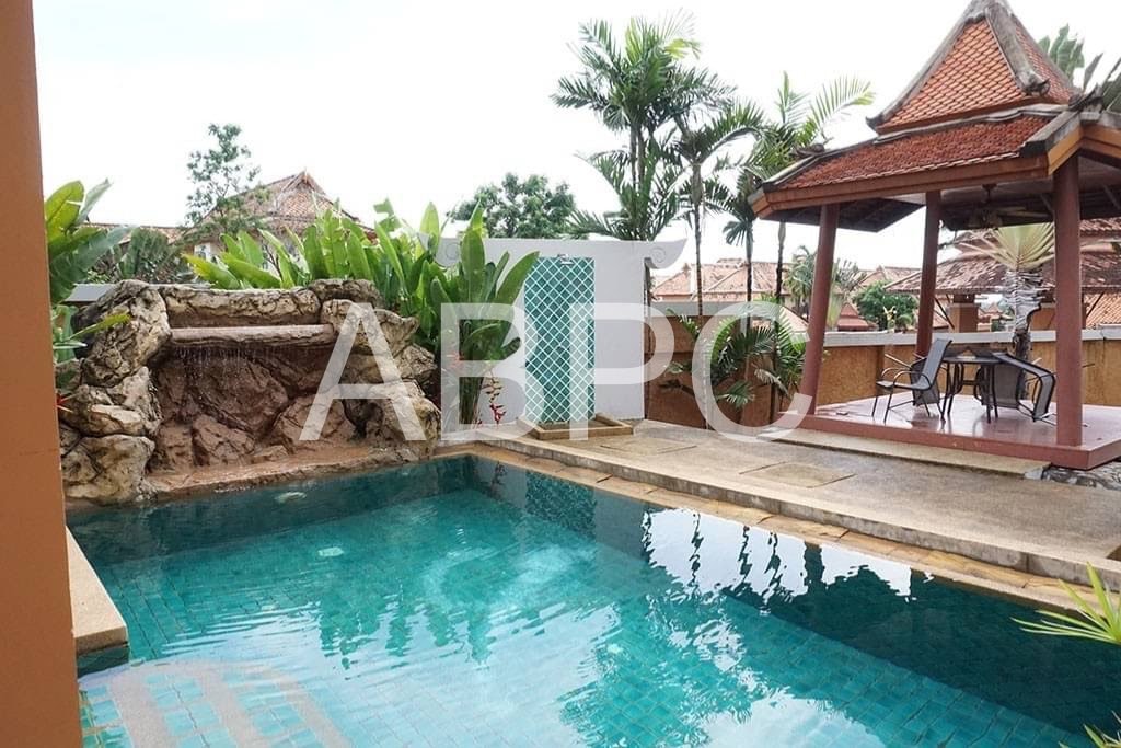 3 Bedrooms 4 Bathrooms in East Pattaya photo 13