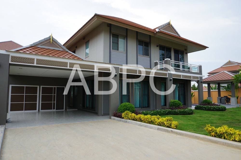 4 Bed 3 Bath in East Pattaya HR2669