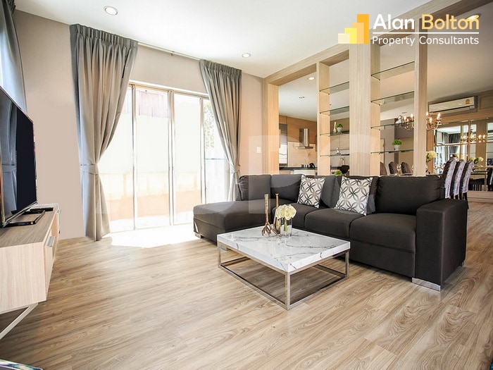 4 Bed 3 Bath in East Pattaya HR2670 photo 3
