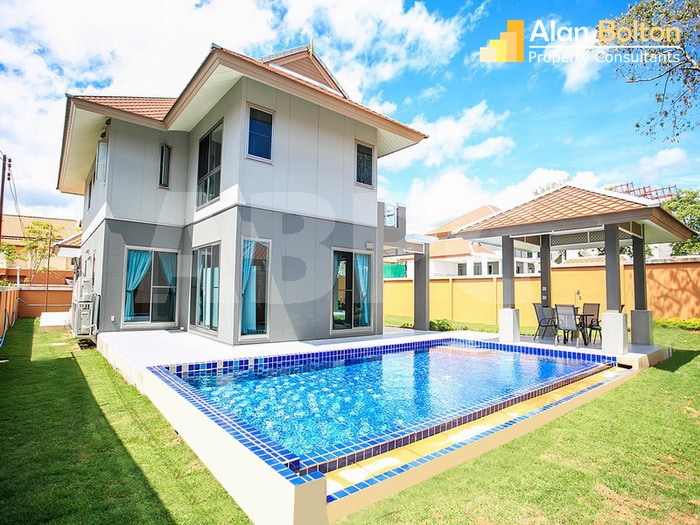 4 Bed 3 Bath in East Pattaya HR2670