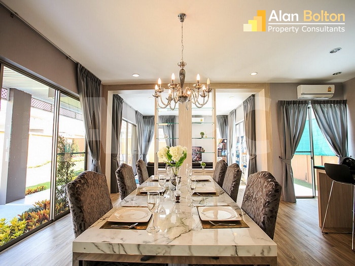 4 Bed 3 Bath in East Pattaya HR2670 photo 7