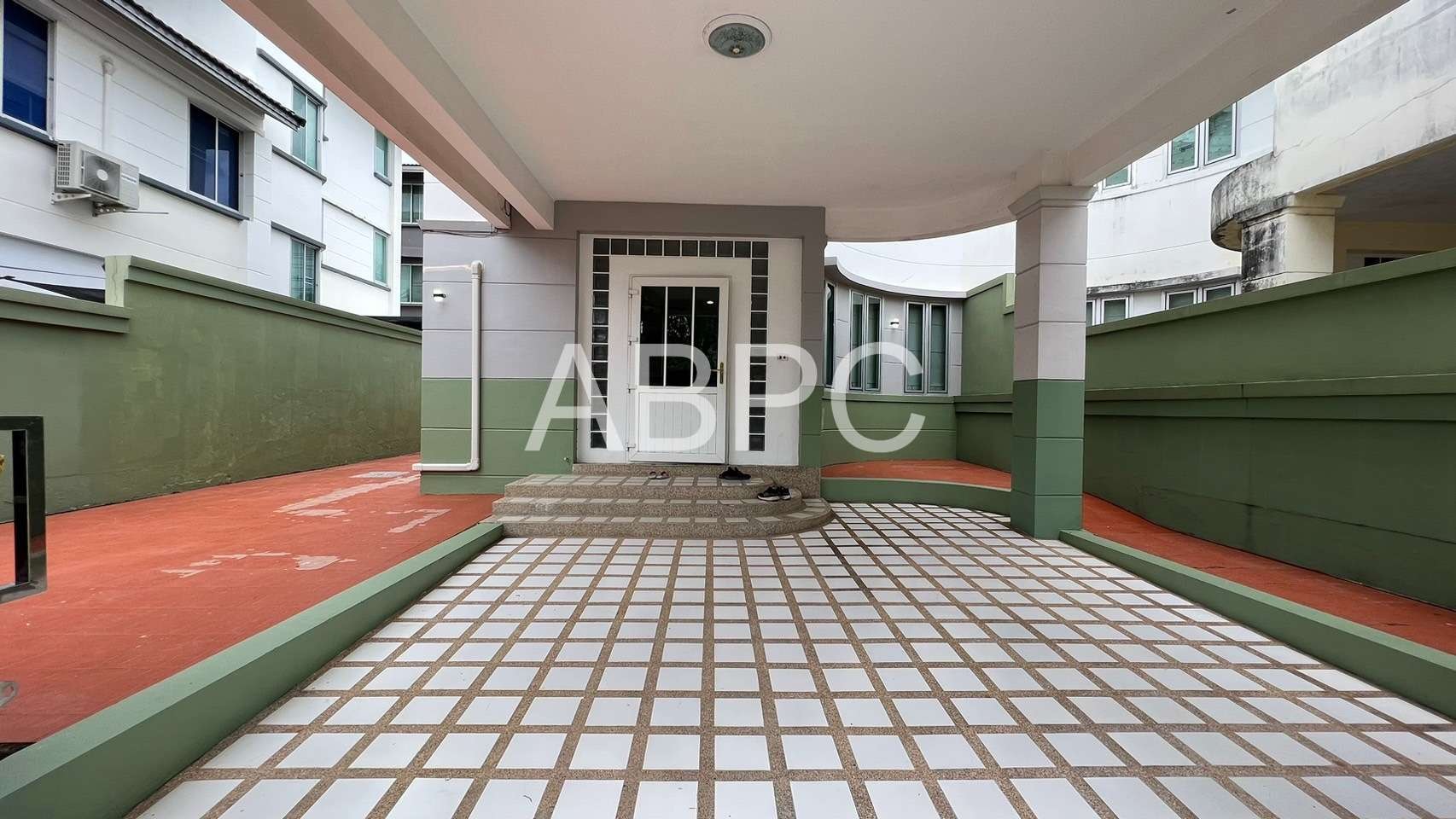 3 Bedroom House in East Pattaya - Chateau Dale Residence photo 3