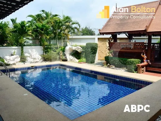 Patta Village 3 Bed 3 Bath in East Pattaya photo 6