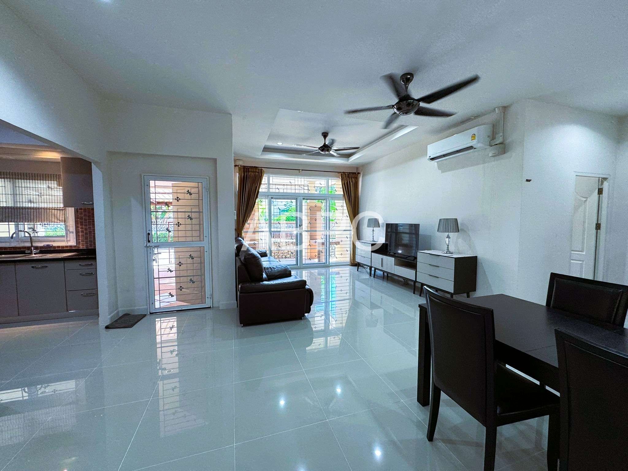 Renovated 3 Bed 3 Bath House In East Pattaya photo 10