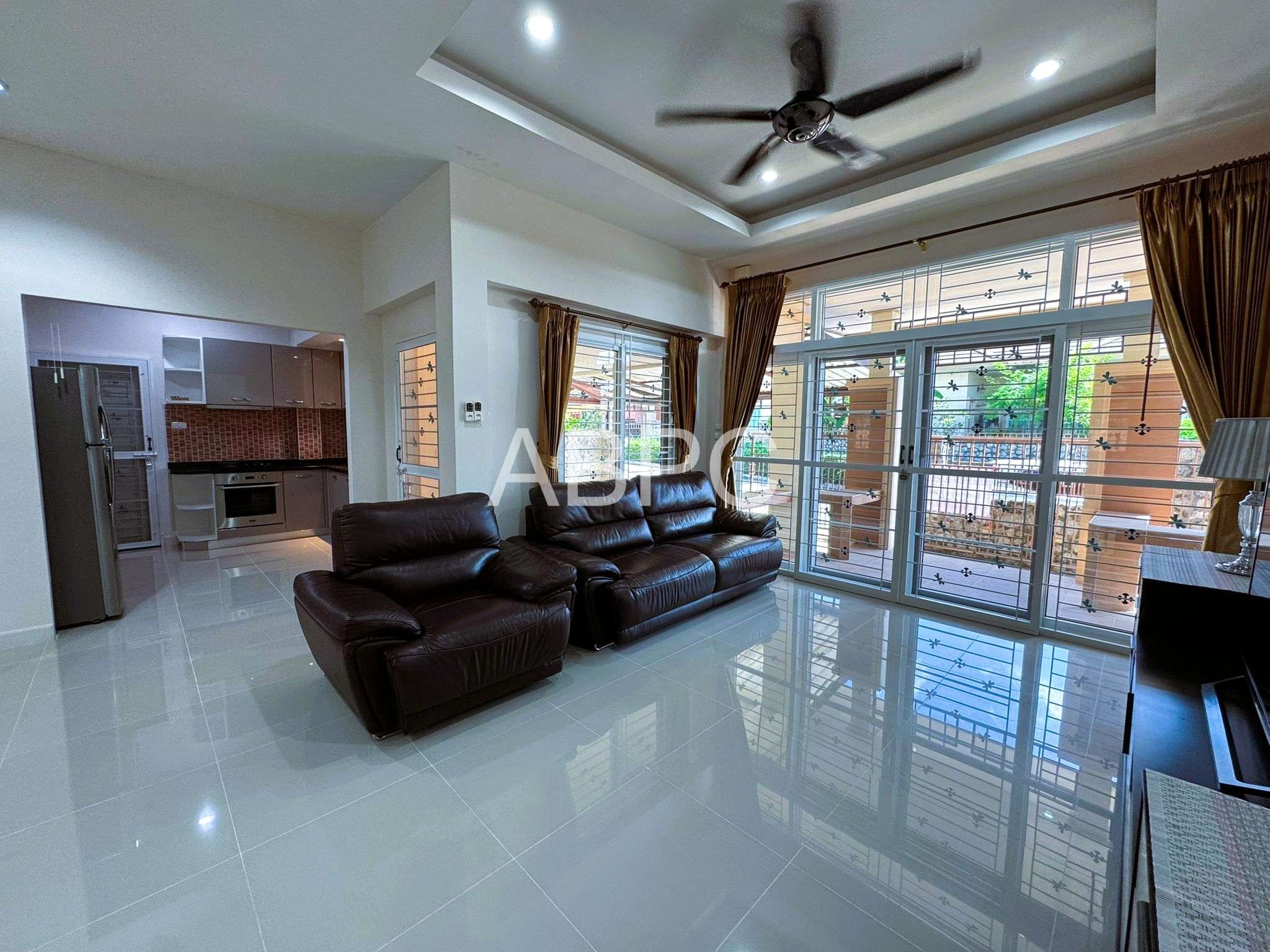 Renovated 3 Bed 3 Bath House In East Pattaya photo 12
