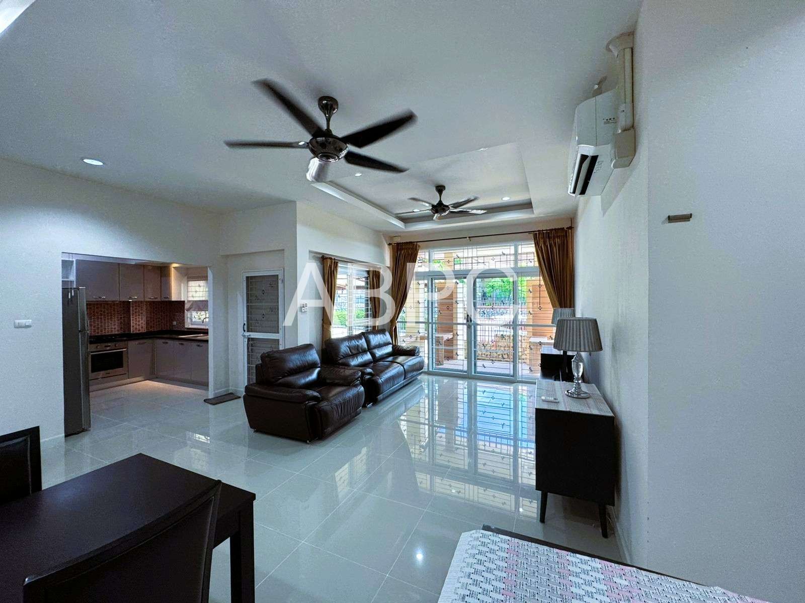 Renovated 3 Bed 3 Bath House In East Pattaya photo 3