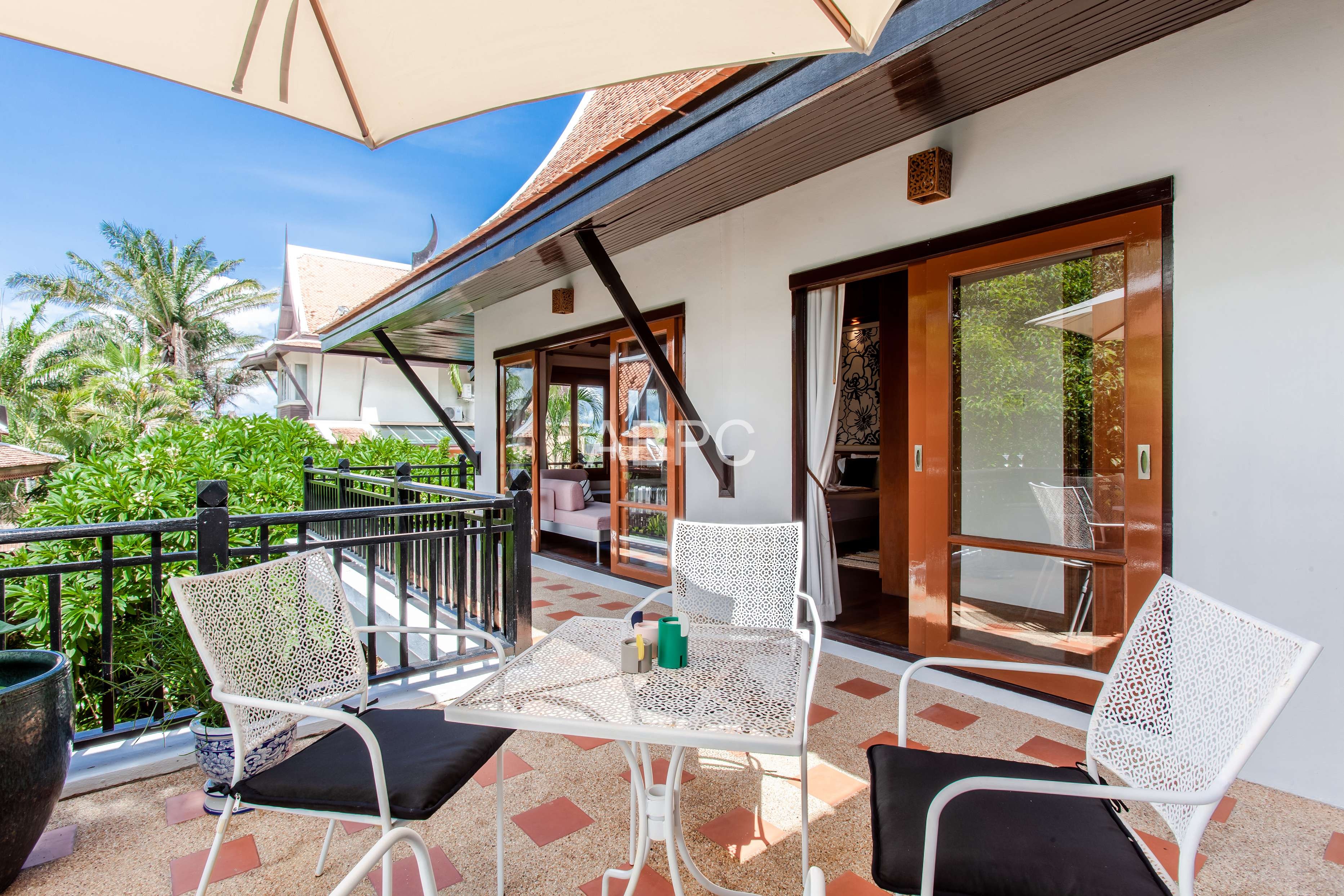 Nature Inspired Beachfront 4 Bed 4 Bath Pool Villa In Na Jomtien photo 19