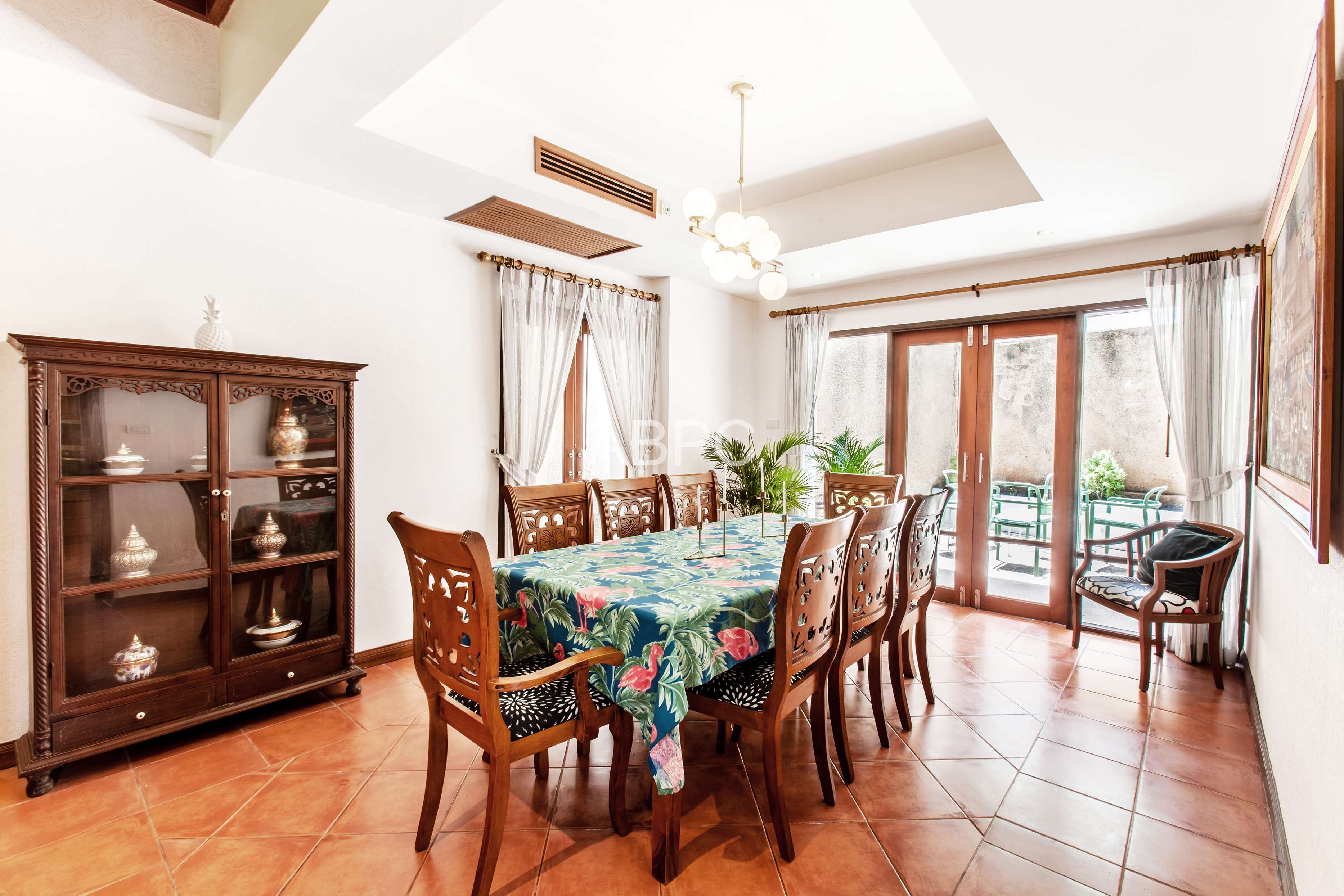 Nature Inspired Beachfront 4 Bed 4 Bath Pool Villa In Na Jomtien photo 26