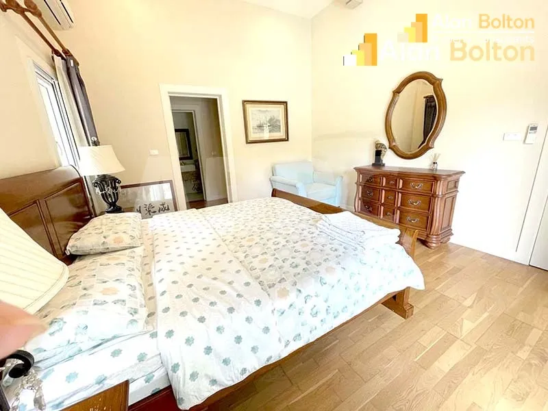 3 Bed 4 Bath Pool Villa In East Pattaya photo 11