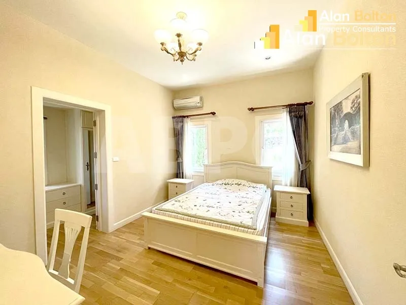 3 Bed 4 Bath Pool Villa In East Pattaya photo 9