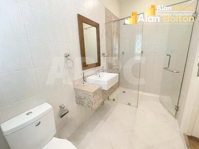 3 Bed 4 Bath Pool Villa In East Pattaya photo 10